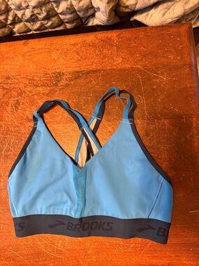 Brooks Medium Crossback Sports Bra *like new*